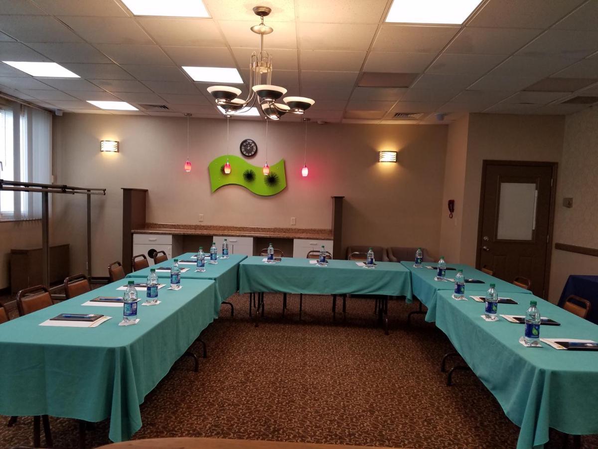 Super 8 By Wyndham Plattsburgh Otel Dış mekan fotoğraf