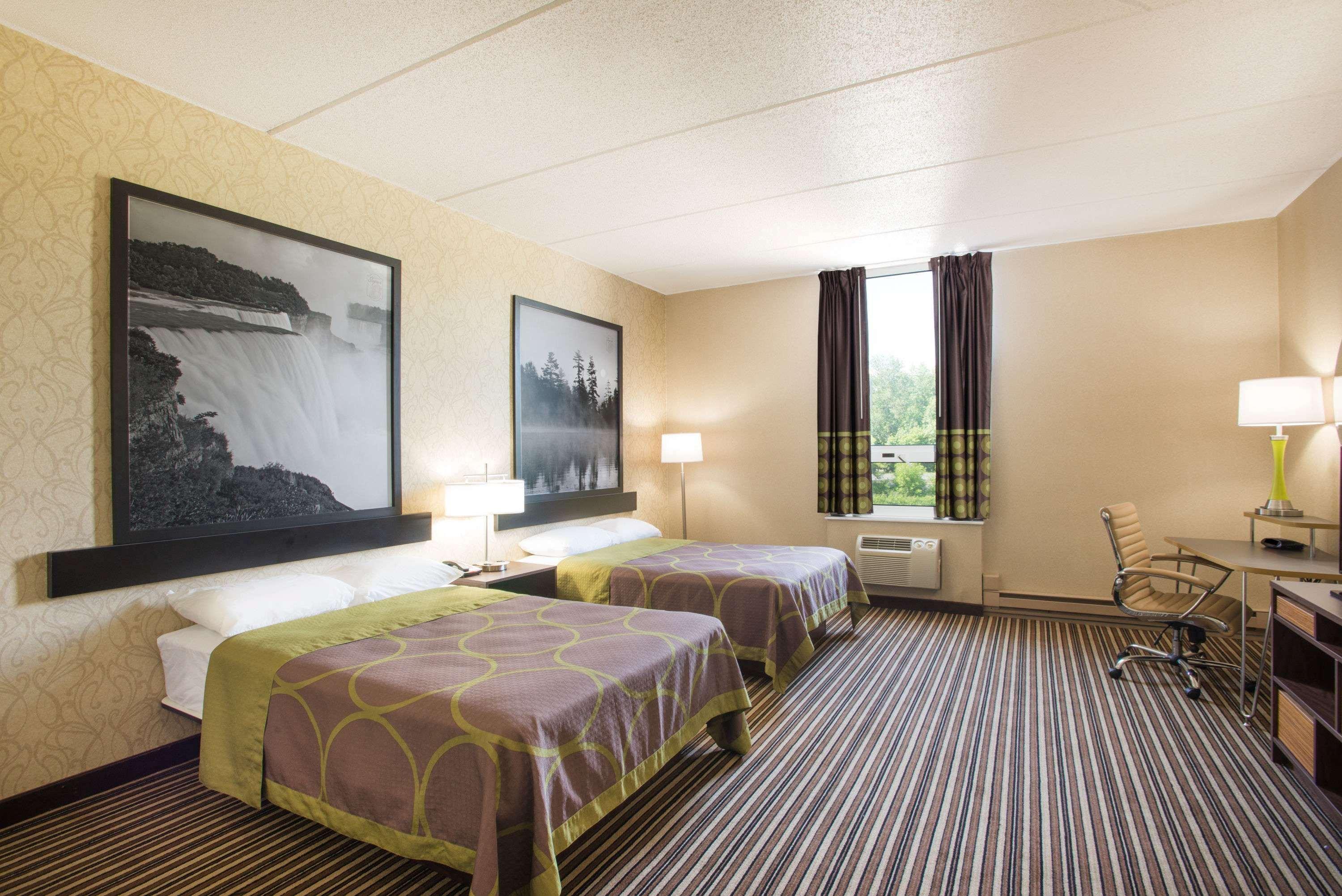 Super 8 By Wyndham Plattsburgh Otel Dış mekan fotoğraf