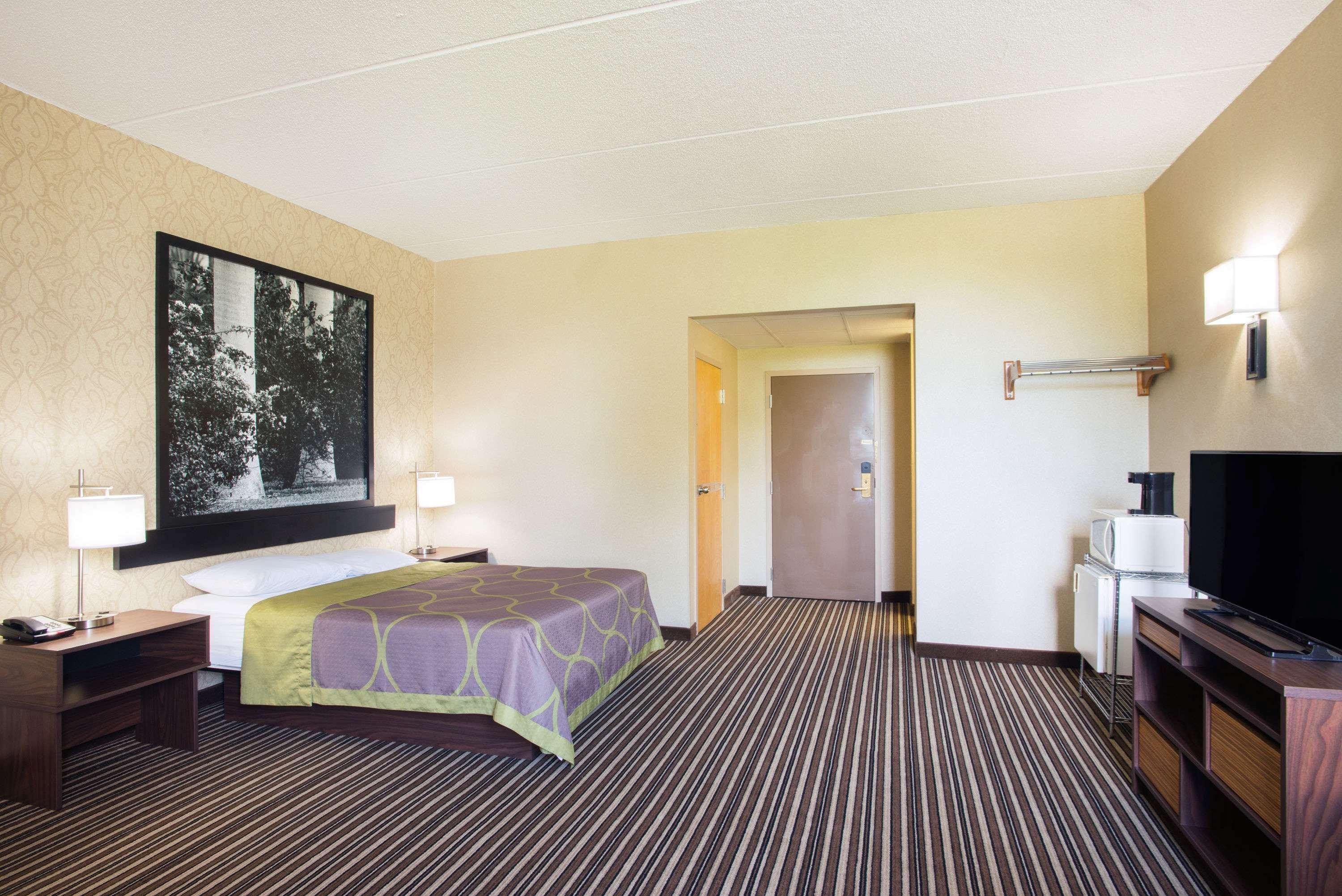 Super 8 By Wyndham Plattsburgh Otel Dış mekan fotoğraf
