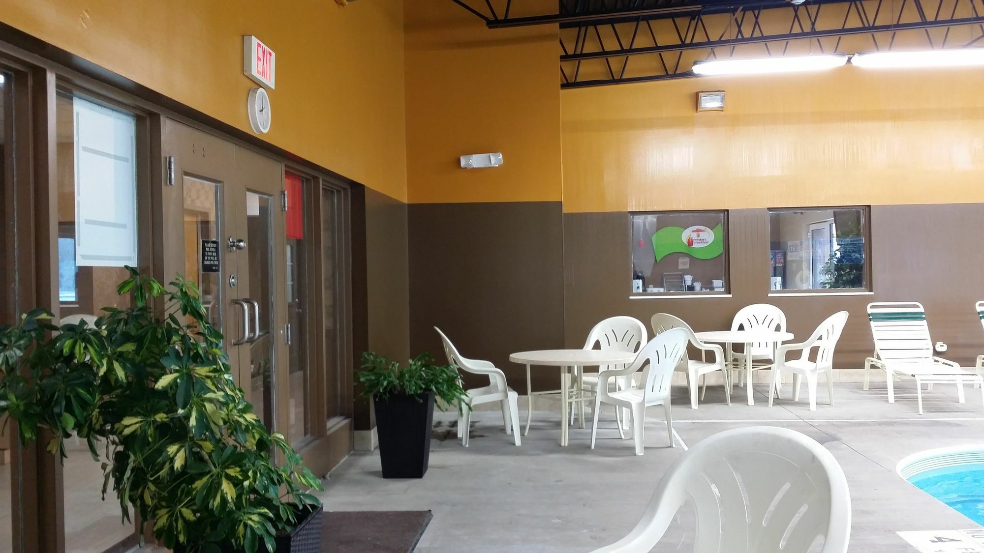 Super 8 By Wyndham Plattsburgh Otel Dış mekan fotoğraf